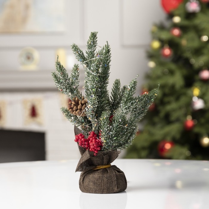 Светодиодная фигура «Ёлка с ягодами и шишками», 11.5 × 27 × 7.5 см, пластик, батарейки CR2032х2 (в комплекте), свечение тёплое белое Светодиодная фигура «Ёлка с ягодами и шишками», 11.5 × 27 × 7.5 см, пластик, батарейки CR2032х2 (в комплекте), свечение тёплое белое