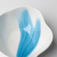 Салатник керамический неровный край «Разводы», 600 мл, 17 см, цвет белый Салатник керамический неровный край «Разводы», 600 мл, 17 см, цвет белый