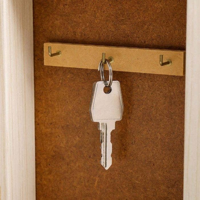 Ключница "Белые пионы" дуб молочный 15х21 см