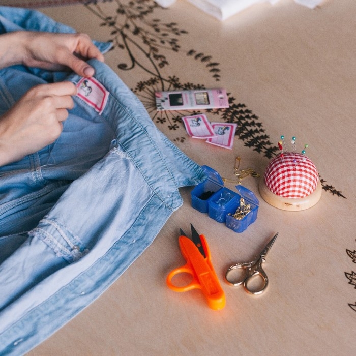 Ножницы для обрезки ниток, с кольцом, 12 см, цвет МИКС Ножницы для обрезки ниток, с кольцом, 12 см, цвет МИКС