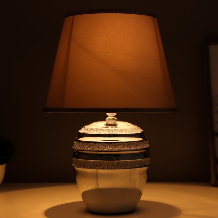 Настольная лампа Настольная лампа "Сервантос" Е14 40Вт серебро 22х22х34см