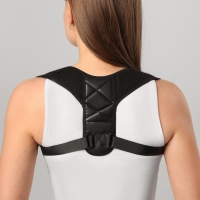 Массажёр - фиксатор для осанки, на фастексах, размер L-XL, цвет чёрный