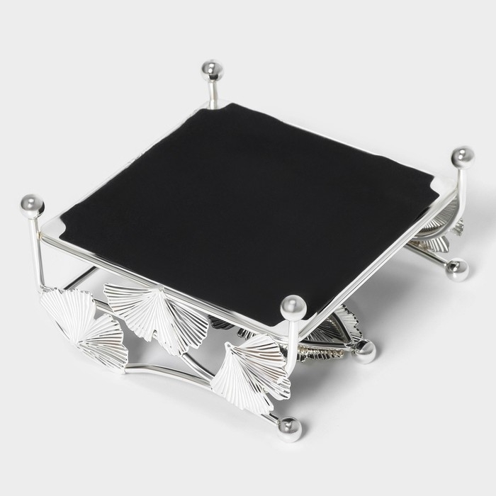 Салфетница &laquo;Цветы&raquo;, 15&times;15&times;8,5 см, цвет серебряный