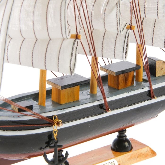 Корабль сувенирный средний &laquo;Ганимед&raquo;,