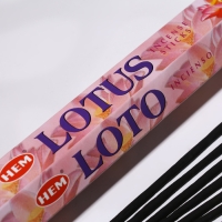 Благовония HEM "Lotus. Лотос", 20 палочек в упаковке, шестигранник Благовония HEM "Lotus. Лотос", 20 палочек в упаковке, шестигранник