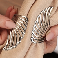 Подхват для штор «Крылья», d = 6 × 10 см, цвет серебряный Подхват для штор «Крылья», d = 6 × 10 см, цвет серебряный