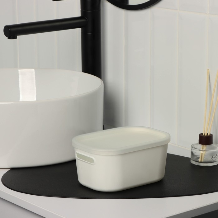 Контейнер для хранения с крышкой LaDо́m &laquo;Лёгкость&raquo;, 17,8&times;12,7&times;8,4 см, цвет белый