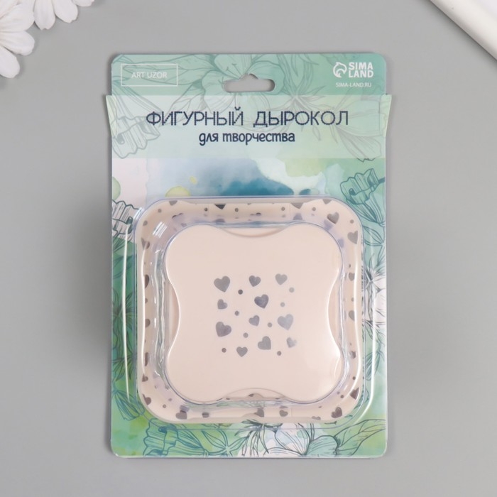 Дырокол фигурный рисунок 3,8х3,8 см Дырокол фигурный рисунок 3,8х3,8 см "Россыпь сердец" 6.1х6,1х4,1 см