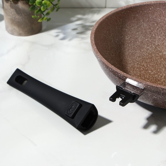 Сковорода WOK Доляна &laquo;Брауни&raquo;, d=28 см, съёмная ручка, антипригарное покрытие, индукция