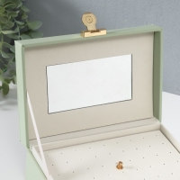 Шкатулка кожзам для украшений "Стёганная. Полоски" серо-зелёная 14х20х8 см Шкатулка кожзам для украшений "Стёганная. Полоски" серо-зелёная 14х20х8 см