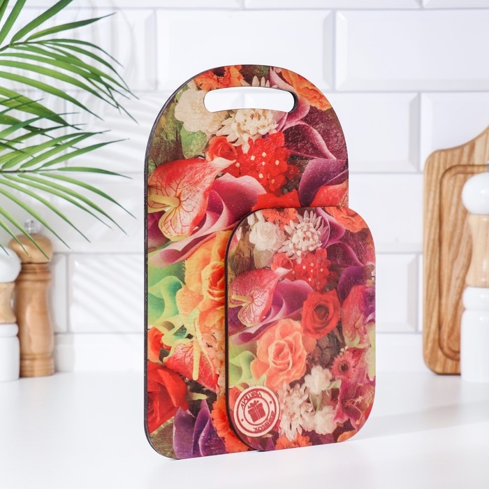 Набор деревянная разделочная доска и подставка под горячее с декором Набор деревянная разделочная доска и подставка под горячее с декором "№3" 29,25х18,75х1,1 см