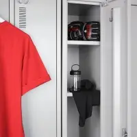 Охлаждающее полотенце Frio Mio в бутылке, черное Охлаждающее полотенце Frio Mio в бутылке, черное