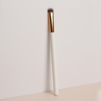 Кисть для макияжа &laquo;White&raquo;, 17,5 (&plusmn; 1) см, цвет белый