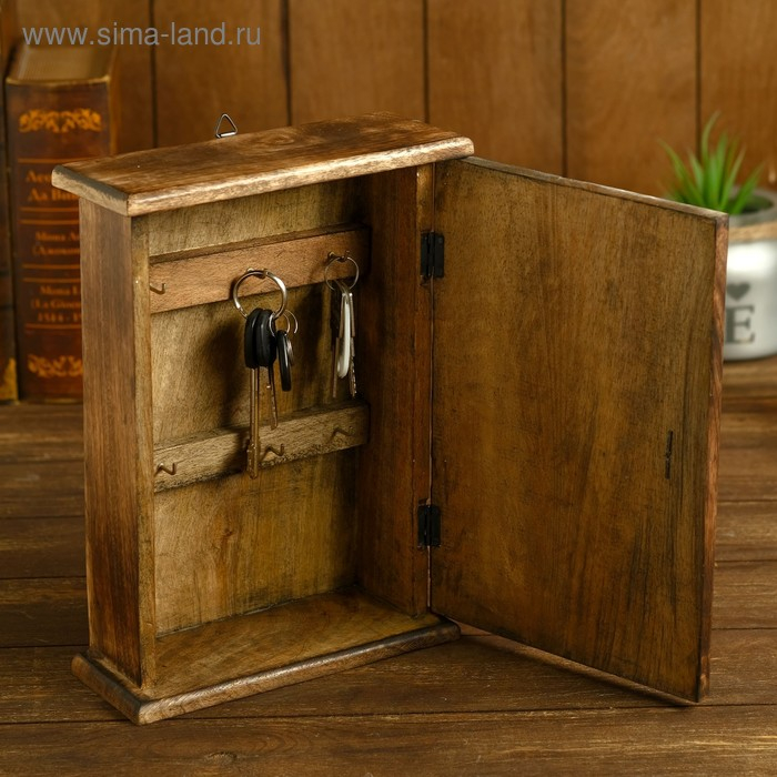 Ключница "Бабочка" дерево, светлая 28,5*21*9 см