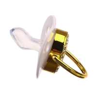 Соска - пустышка силиконовая ортодонтическая &laquo;PRINCESS&raquo;, от 6 мес., с колпачком + держатель - цепочка, цвет белый/золото, стразы