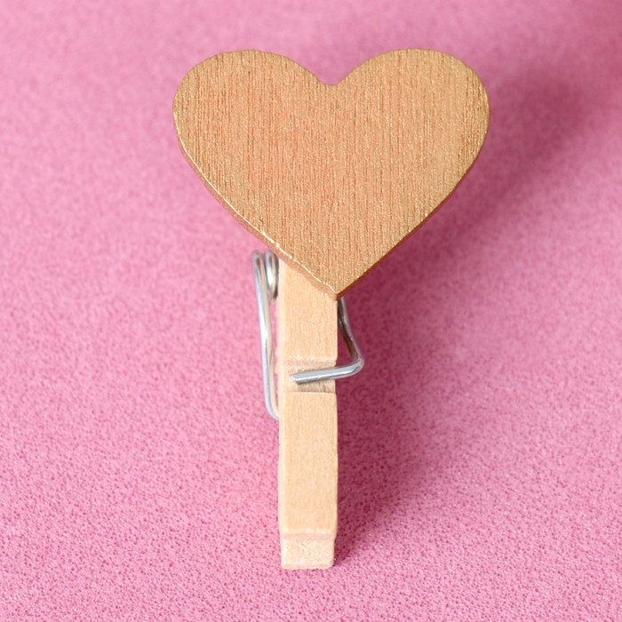 Набор декоративных прищепок «Сердечки», золотого цвета, набор 50 шт. Набор декоративных прищепок «Сердечки», золотого цвета, набор 50 шт.