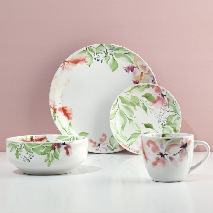 Набор посуды на 4 персоны &laquo;Акварель&raquo;, 16 предметов: 4 тарелки 23 см, 4 миски 14.5 см, 4 кружки 250 мл, 4 блюдца 15 см.