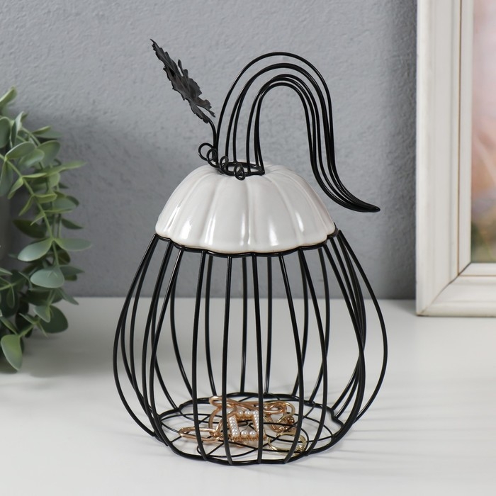 Сувенир вазон металл, керамика Сувенир вазон металл, керамика "Тыква с листочком" черная с белым 14,3х14,3х21 см
