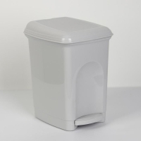 Контейнер для мусора Бытпласт &laquo;Педальный&raquo;, 7 л, цвет МИКС