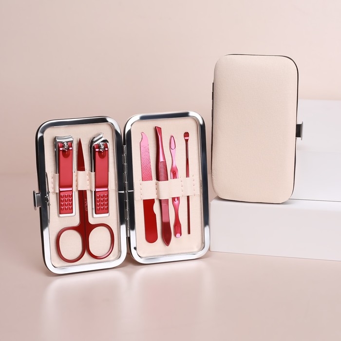 Набор маникюрный, 7 предметов, в футляре, цвет бежевый Набор маникюрный, 7 предметов, в футляре, цвет бежевый