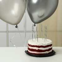 Свечи для торта 6 шт. серпантин + 5 воздушных шаров, серебро Свечи для торта 6 шт. серпантин + 5 воздушных шаров, серебро