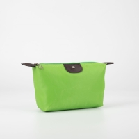 Косметичка на молнии, цвет зелёный Косметичка на молнии, цвет зелёный