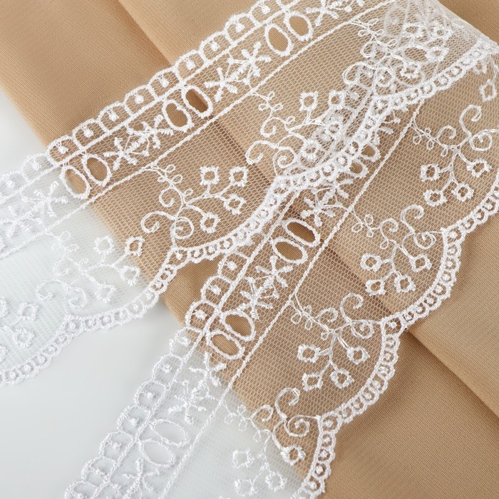 Кружево на сетке, 45 мм &times; 11 &plusmn; 1 м, цвет белый
