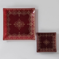 Набор столовый &laquo;Орнамент&raquo;, 7 предметов: 30&times;30 см - 1 шт, 18&times;18 см - 6 шт, цвет красный