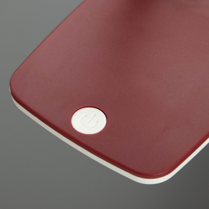 Настольная лампа с лупой 3х Настольная лампа с лупой 3х "Раскладушка" LED 5Вт 3000К 3хААА бордовый 9х6,5х25см RISALUX