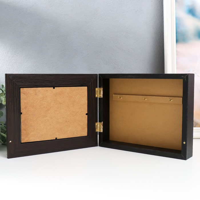 Ключница "Исаакиевский собор" венге 19х24 см МИКС