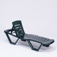 Шезлонг "Новый Свет", 187 х 63 х 43 см, зеленый Шезлонг "Новый Свет", 187 х 63 х 43 см, зеленый