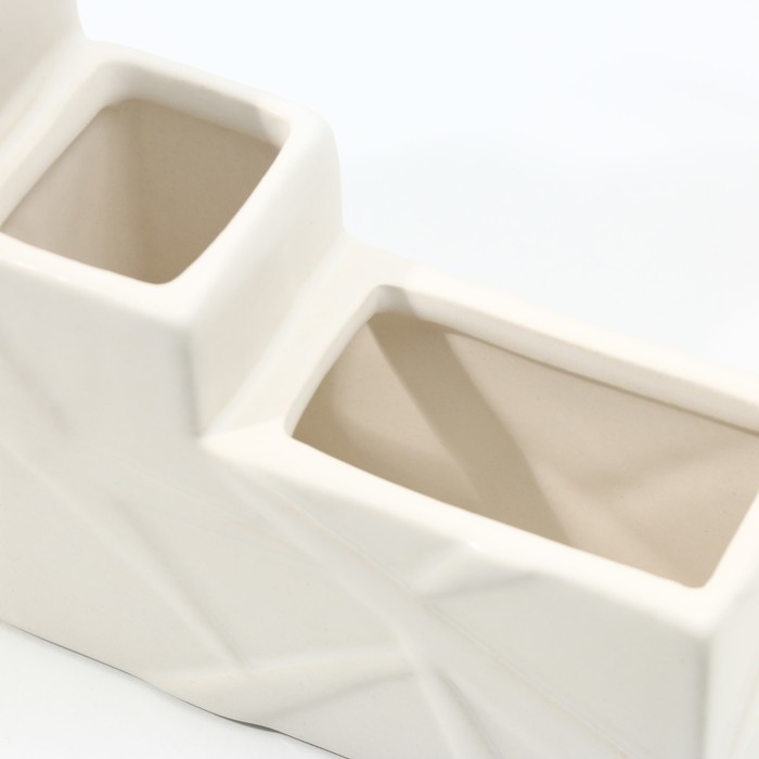 Дозатор для жидкого мыла, белый ,16 х 12 х 4 см. Дозатор для жидкого мыла, белый ,16 х 12 х 4 см.