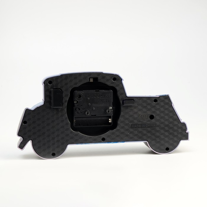 Часы настольные будильник детский "Автомобиль", циферблат d-7.5 см, 12 х 24.5 см