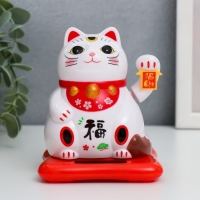 Маятник пластик от солнечной батареи "Кот манэки-нэко косынка с цветами" белый 9,5х10х9,5 см 73535 Маятник пластик от солнечной батареи "Кот манэки-нэко косынка с цветами" белый 9,5х10х9,5 см 73535