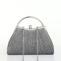 Сумка-клатч на фермуаре, цвет серебряный