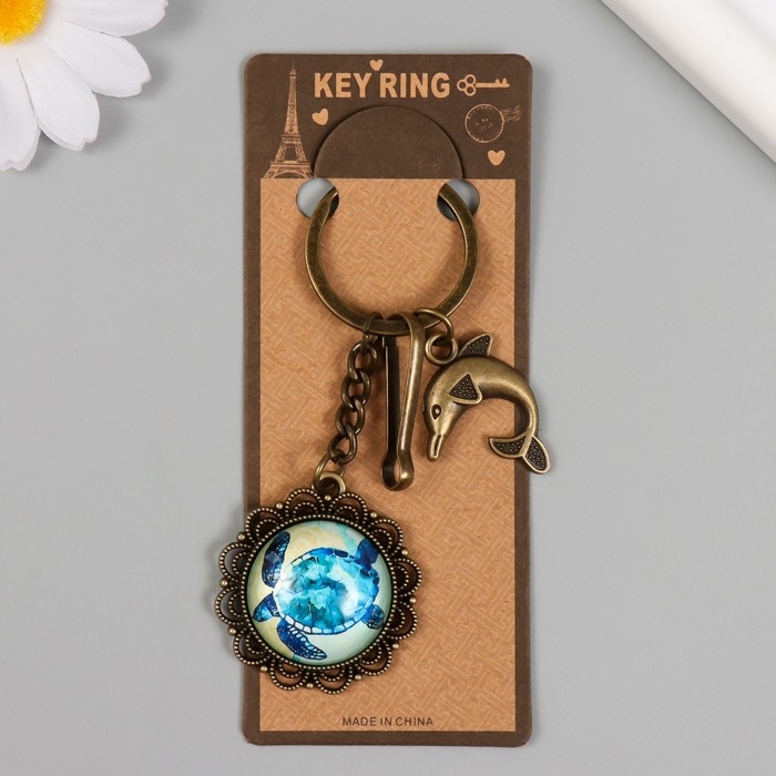 Брелок металл, стекло с карабином Брелок металл, стекло с карабином "Дельфин и черепашка в медальоне" бронза 9,5 см