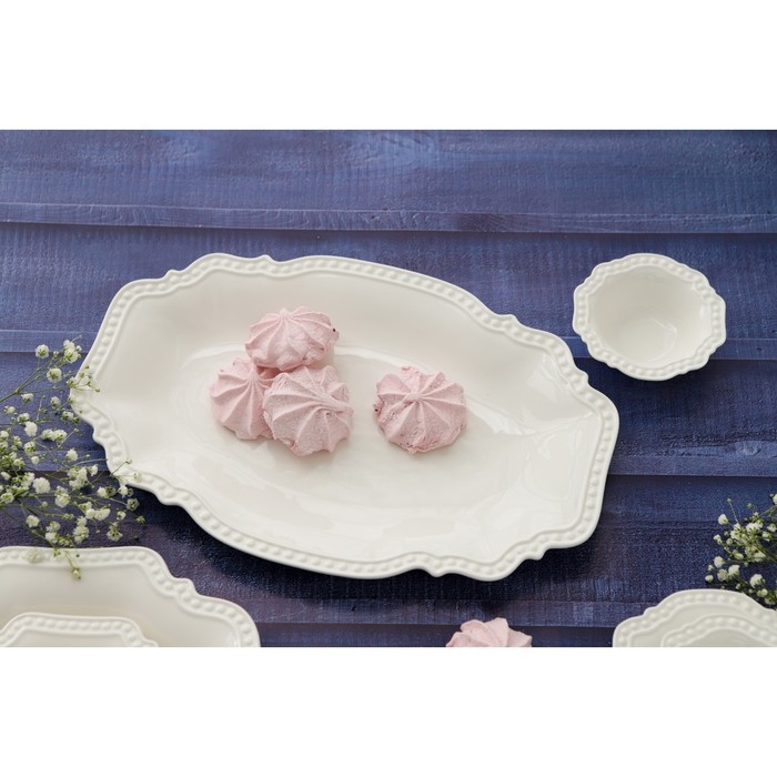 Блюдо фарфоровое овальное Magistro &laquo;Сюита&raquo;, 35,5&times;23,5 см, цвет белый