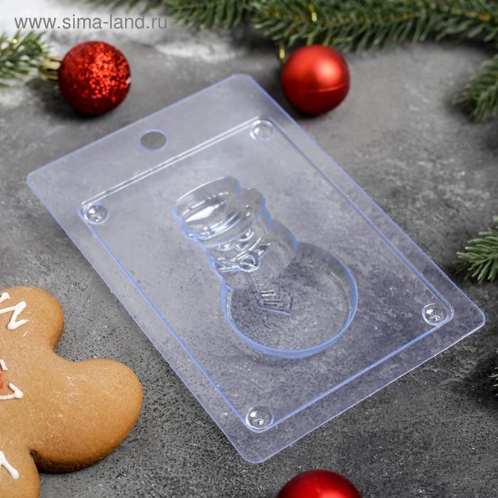 Форма для шоколада и конфет пластиковая «Снеговик», размер изделия 8×4,5 см, цвет прозрачный Форма для шоколада и конфет пластиковая «Снеговик», размер изделия 8×4,5 см, цвет прозрачный