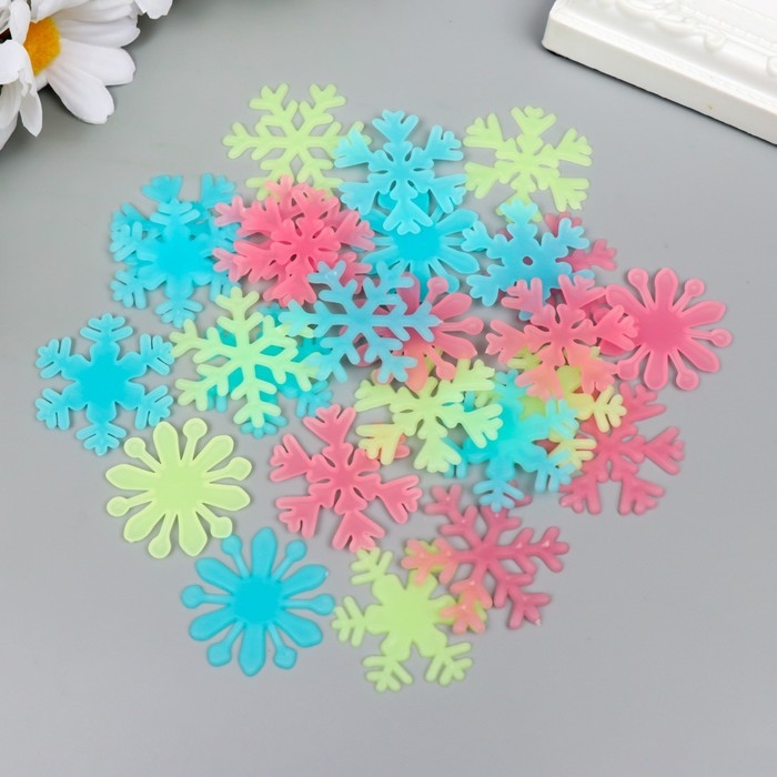 Наклейка фосфорная пластик Наклейка фосфорная пластик "Снежинки" набор 20 шт 20х13 см