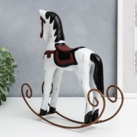 Сувенир дерево "Лошадка-качалка" белая с красным 22х5х23 см Сувенир дерево "Лошадка-качалка" белая с красным 22х5х23 см