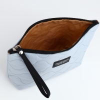 Косметичка на молнии, цвет голубой Косметичка на молнии, цвет голубой