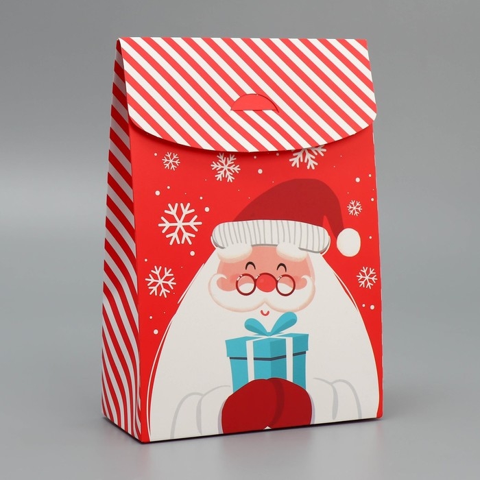 Коробка подарочная новогодняя складная &laquo;Дед Мороз&raquo;, 15 х 7 х 22 см, Новый год