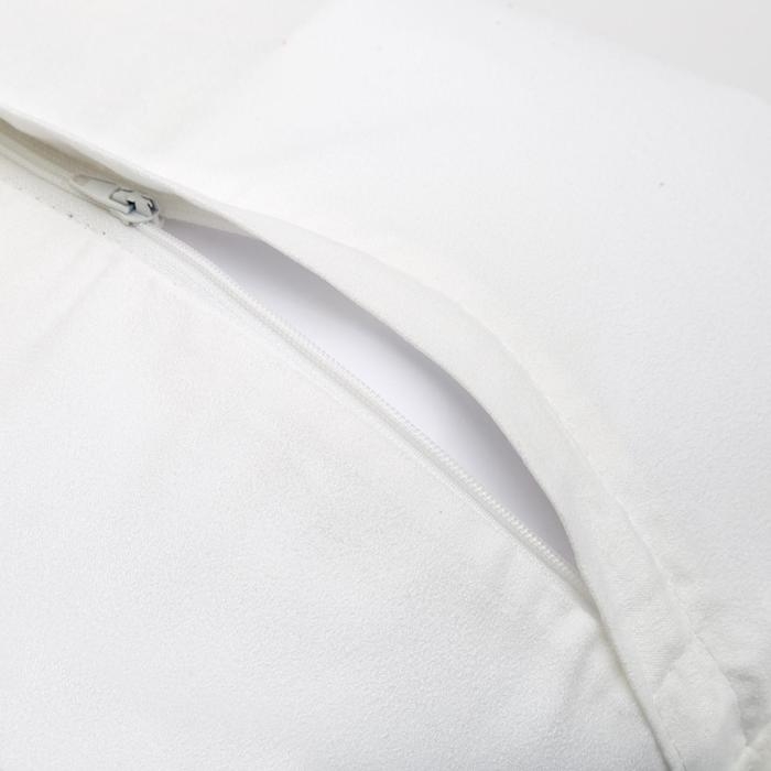 Наволочка декоративная Этель &laquo;Снежинка&raquo; золото 43 х 43 см, 100% п/э