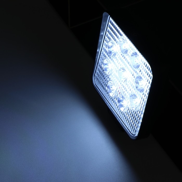 Фара противотуманная GE-WSQ009F (SL30) Фара противотуманная GE-WSQ009F (SL30) "OFF - Road", 9 диодов, 27 Вт, рассеиваемый свет, алюминиевый корпус, пылевлагозащищенный, 105х28х125 мм, 12/24 В