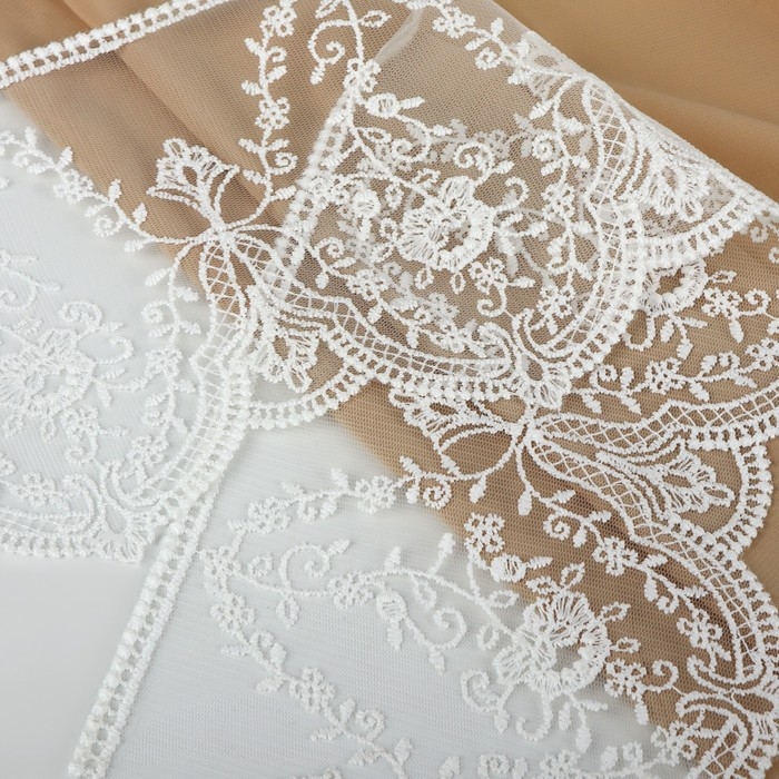 Кружево на сетке, 145 мм &times; 11 &plusmn; 1 м, цвет айвори