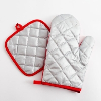 Кухонный набор (2 предмета) Доляна &laquo;Горох&raquo;, цвет красный, прихватка 17х17 см, рукавичка 26х16 см, 100% п/э