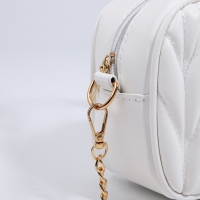 Сумка женская на молнии, цвет белый