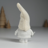 Сувенир полистоун "Дед Мороз в белом вязанном колпаке, с серебристой звёздочкой" 5х3,5х13 см 10326 Сувенир полистоун "Дед Мороз в белом вязанном колпаке, с серебристой звёздочкой" 5х3,5х13 см 10326