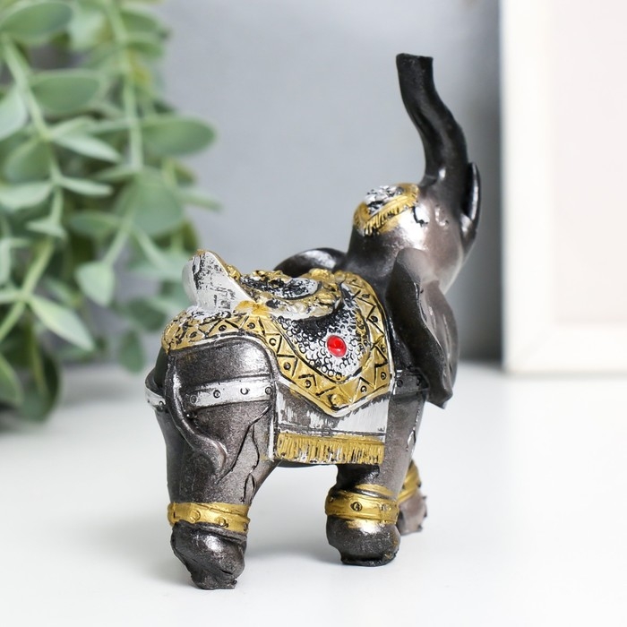 Сувенир полистоун "Семь рыцарских слонов" h-11,2;10,5;9,5;8,5;7,5;6,5;5,5 см