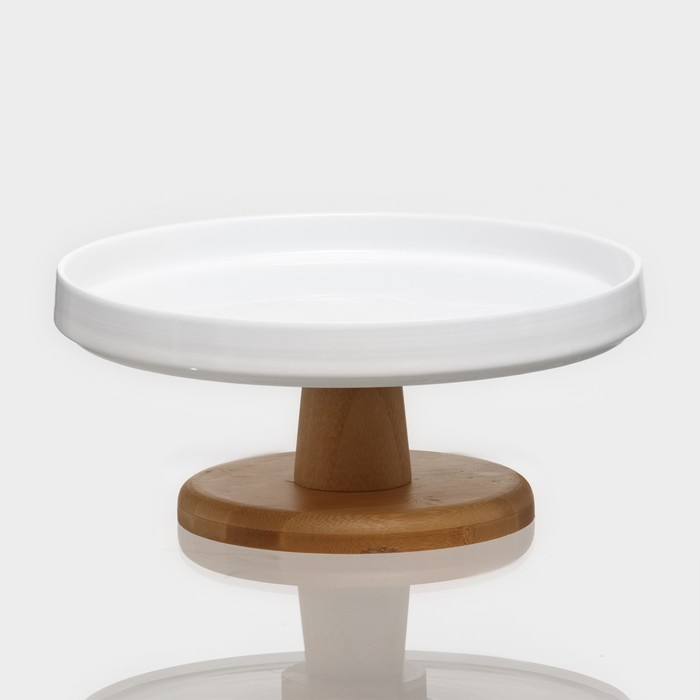 Подставка для десертов керамическая с крышкой-клош на деревянной ножке BellaTenero, d=24 см, цвет белый Подставка для десертов керамическая с крышкой-клош на деревянной ножке BellaTenero, d=24 см, цвет белый